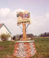 Village Sign.JPG (38287 bytes)